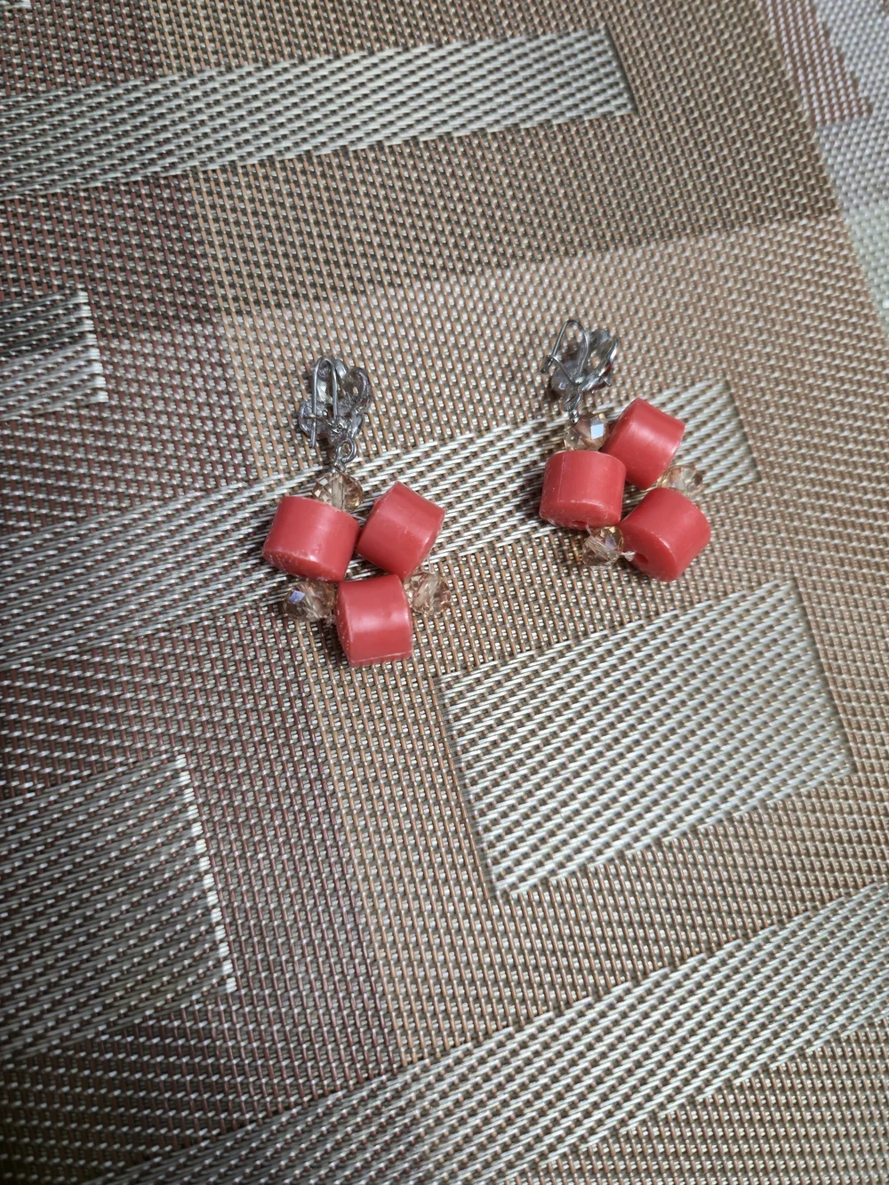New Beautiful Bold Coral Bead Necklace Set with Matching Earrings & Bracelet $80